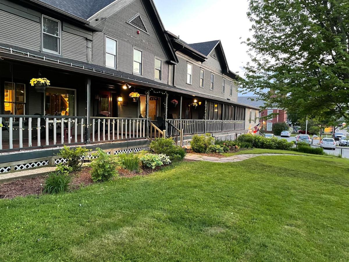 Smugglers Notch Inn Jeffersonville Exterior foto